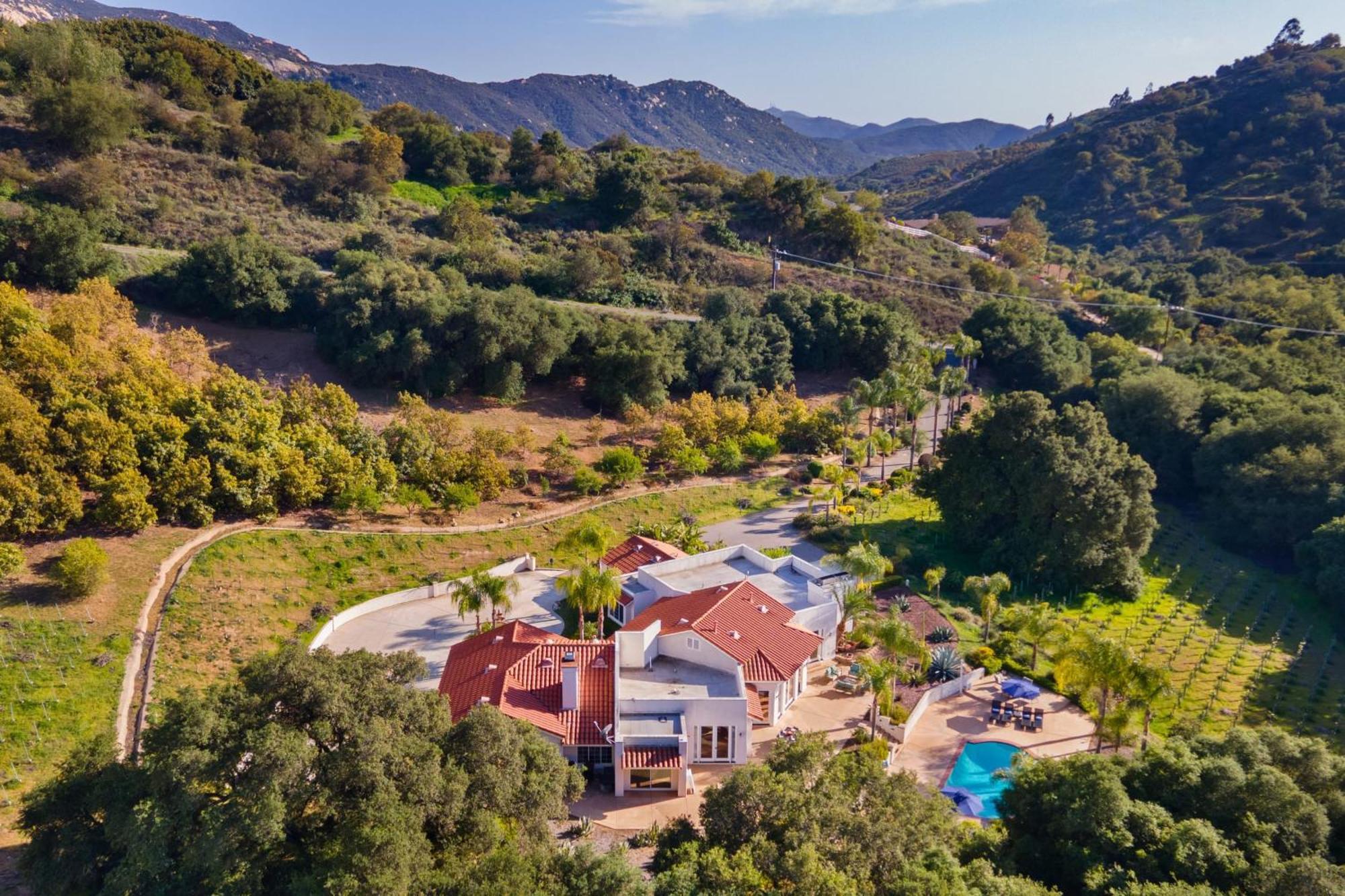 Grapevine By Avantstay Secluded 5Br Villa 4 Acres Of Vineyards Avo Groves Temecula Extérieur photo